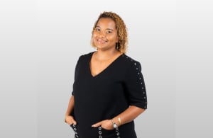 Sarita2_1200x779_gradient